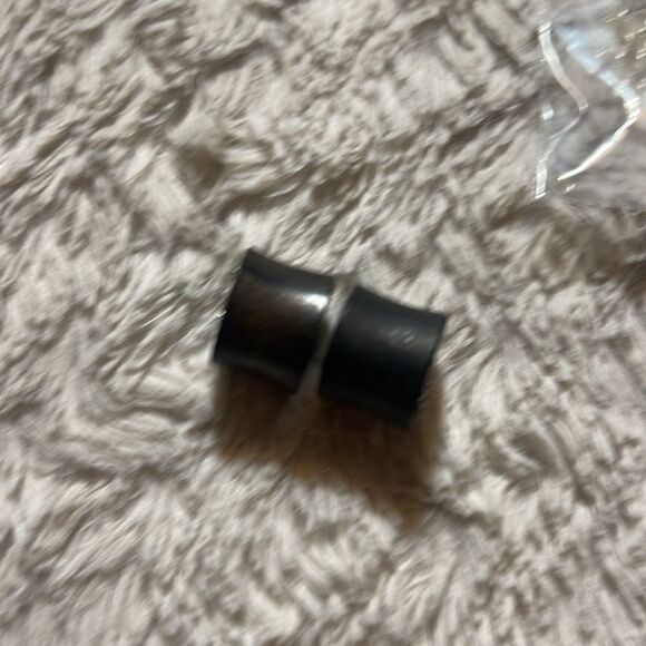 Wood plugs with rhinestones multiple sizes availableNEW - Picture 3 of 4